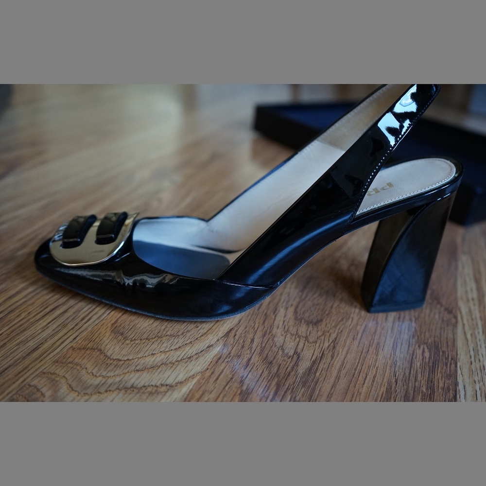 Prada Black Patent Leather Shoes 38 | 8